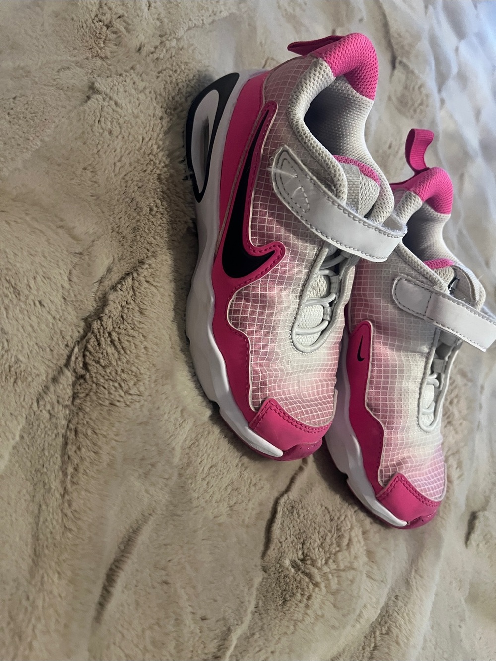 Nike Kids White and Pink Air Max